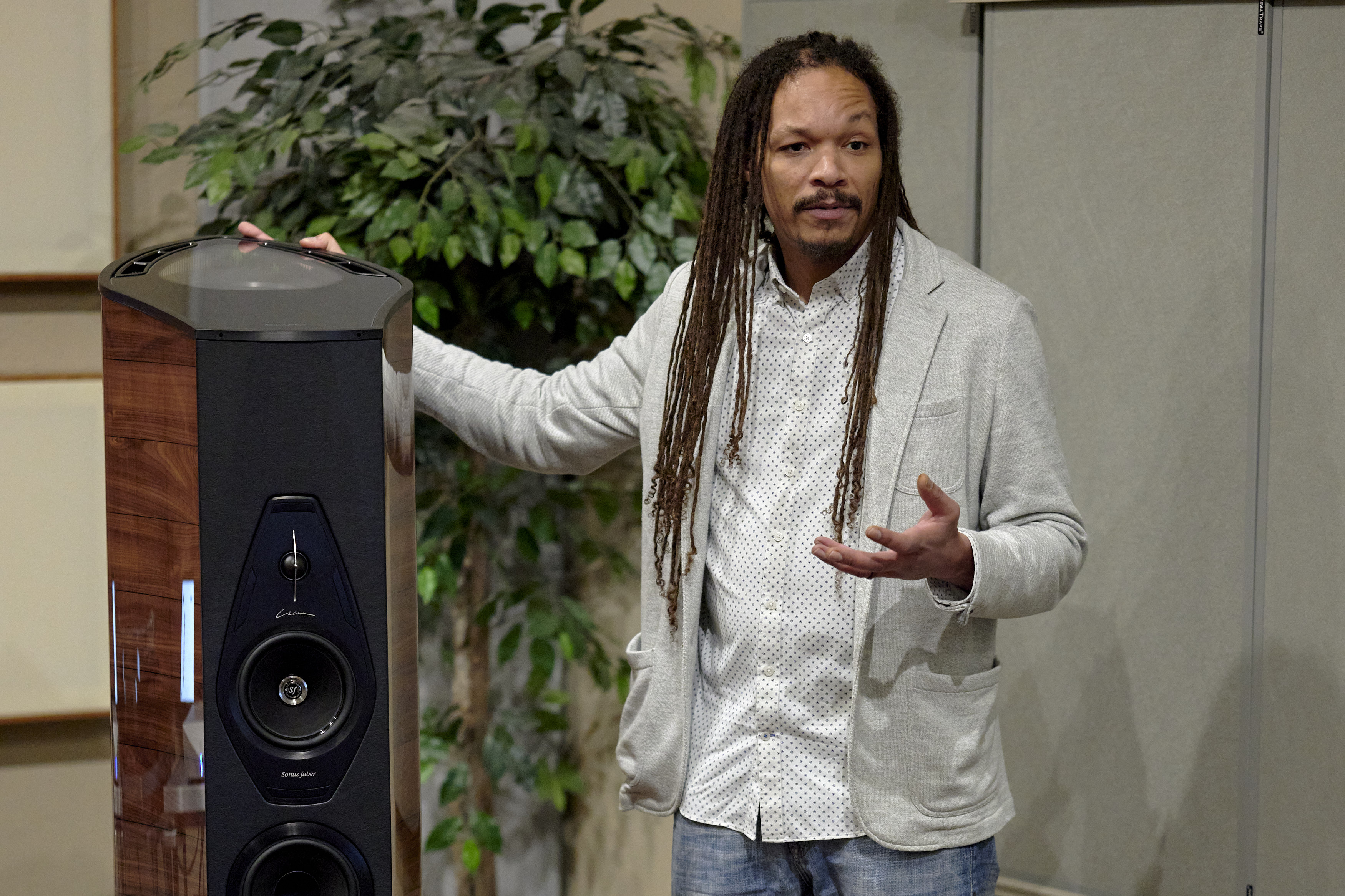 William Kline breaking down the design insights that go into Sonus Faber speakers to achieve a sound that measures extremely well but also "moves the heart"