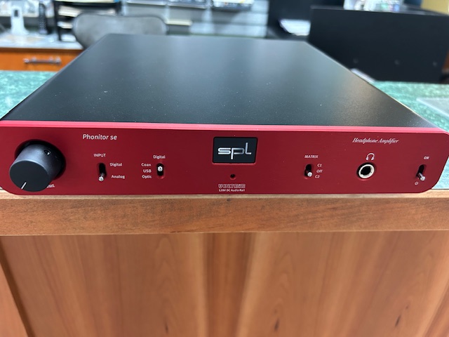 SPL Phonitor SE Headphone Amplifier, Red - Image 1