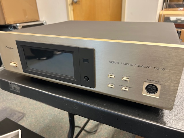 Accuphase DG-38 Digital Voicing Equalizer - Image 1
