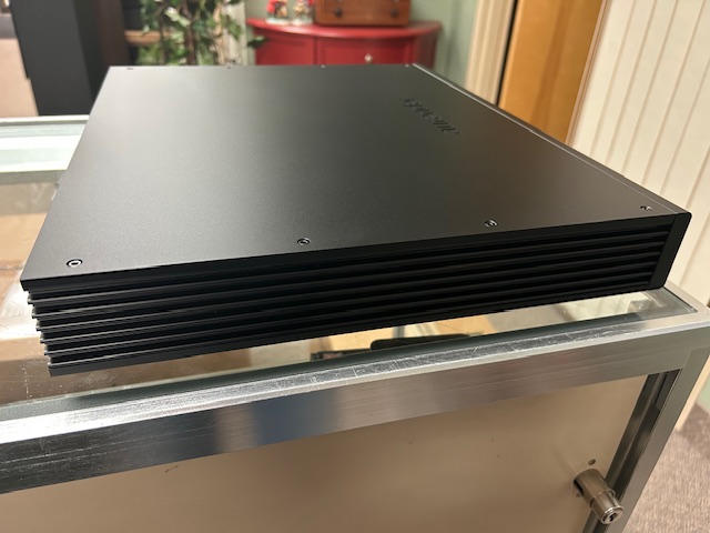 Aurender A10 Streaming Music Server/DAC - Image 2