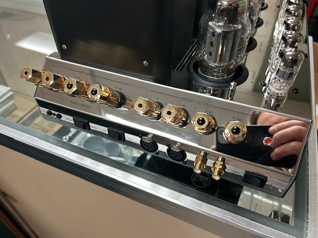 McIntosh MC275 MkVI Tubed Amplifier - Image 6