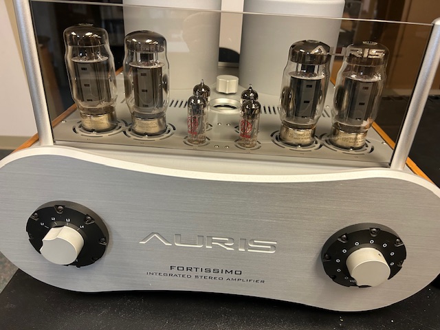 Auris Audio Fortissimo Tubed Integrated Amplifier - Image 1