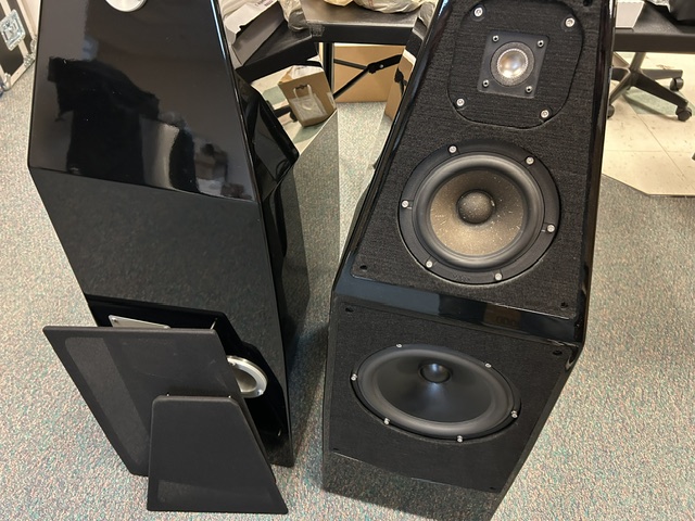 Wilson Audio Sophia 3 Speakers, Gloss Black - Image 2